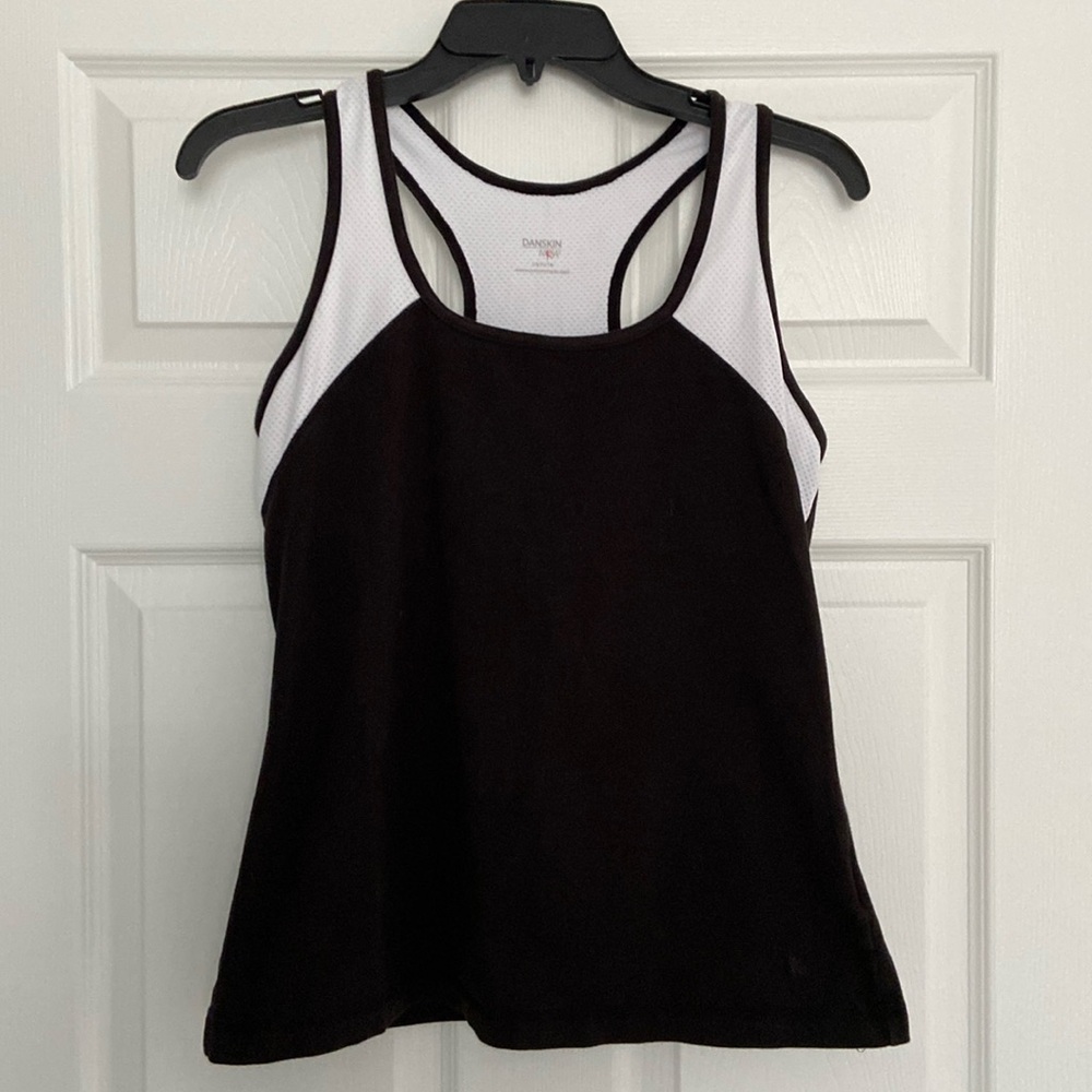 Danskin Now Racerback tank size large